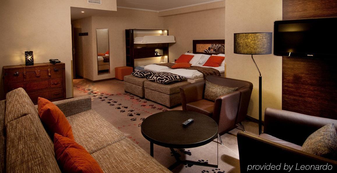Dyreparken Safarihotell Kristiansand Ngoại thất bức ảnh